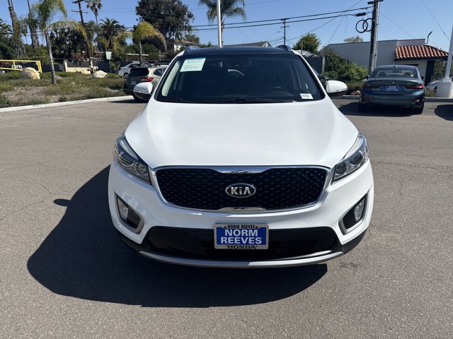 Vehicle image 4 of 30