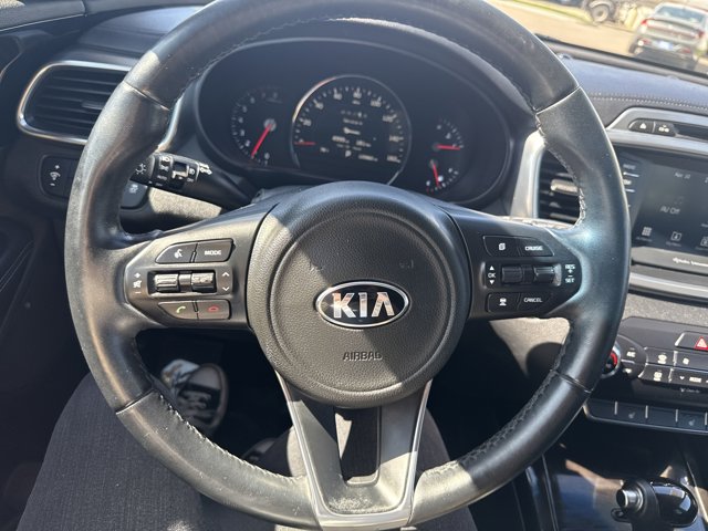 Vehicle image 21 of 30