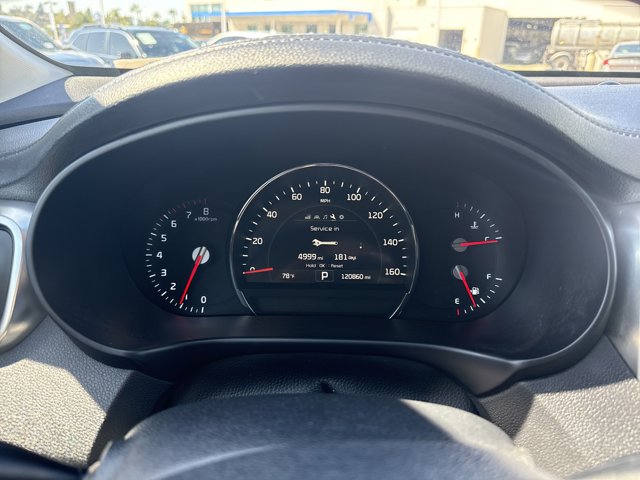 Vehicle image 26 of 30