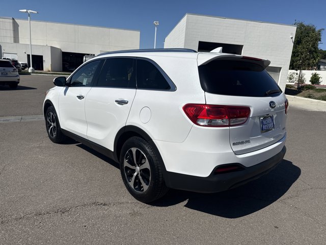 Vehicle image 8 of 30