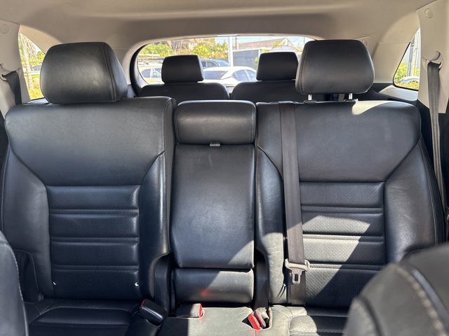 Vehicle image 17 of 30