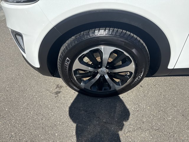 Vehicle image 10 of 30