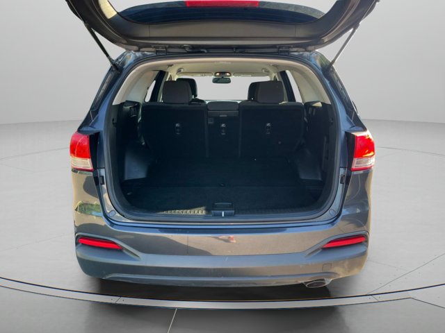 Vehicle image 10 of 37