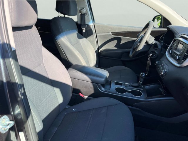 Vehicle image 15 of 37