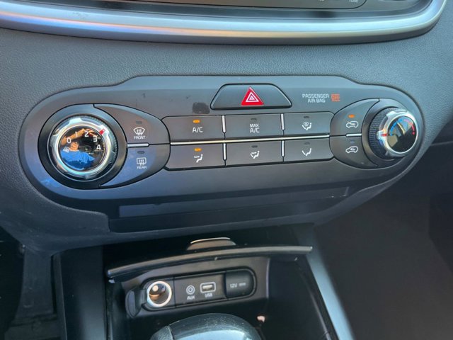 Vehicle image 35 of 37