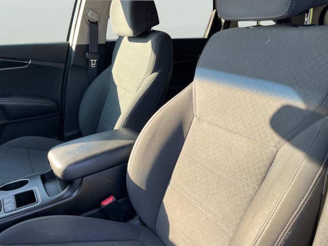 Vehicle image 13 of 37