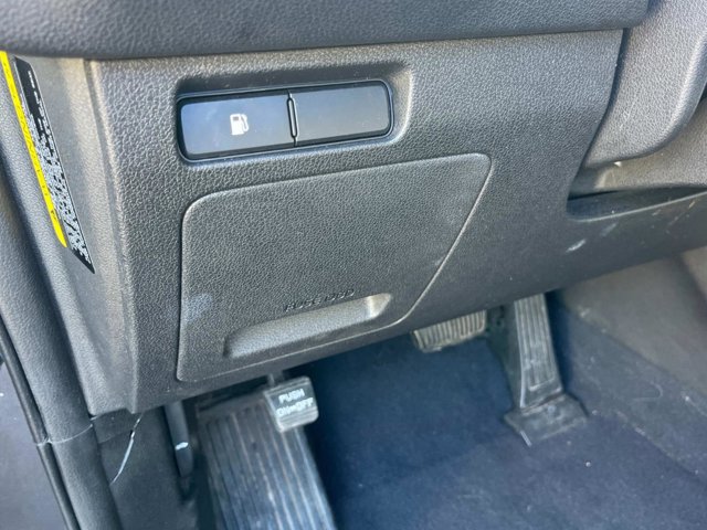 Vehicle image 11 of 37