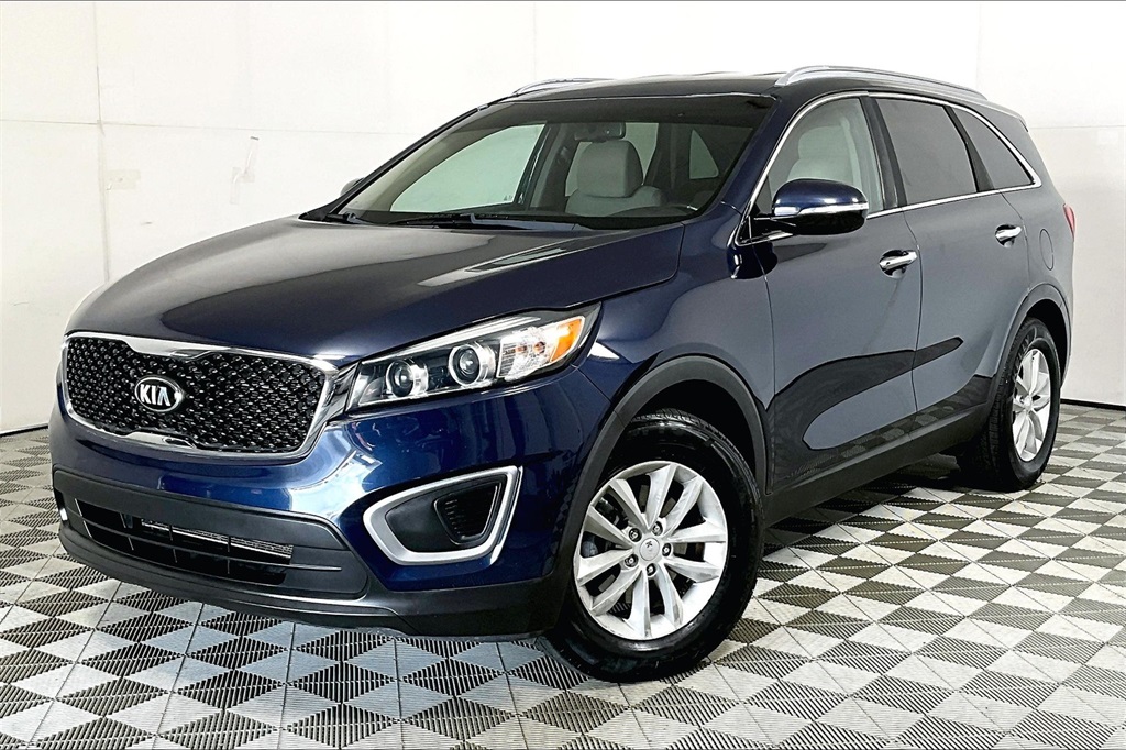 Vehicle image 1 of 33