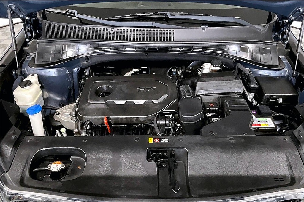 Vehicle image 7 of 33
