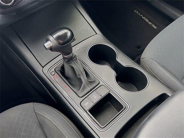 Vehicle image 25 of 36