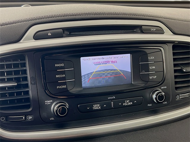 Vehicle image 23 of 36