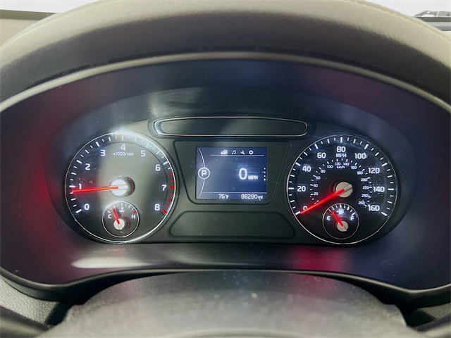 Vehicle image 21 of 36