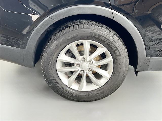 Vehicle image 10 of 36