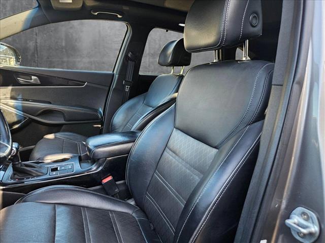 Vehicle image 12 of 17