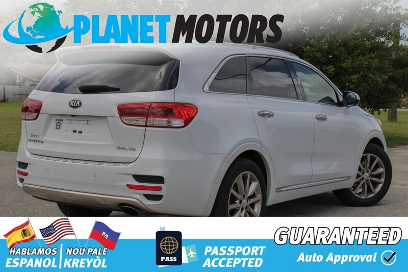 Vehicle image 2 of 8