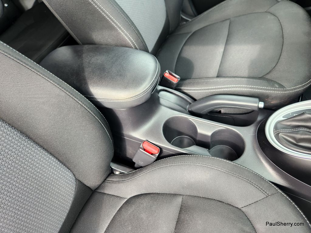 Vehicle image 27 of 42