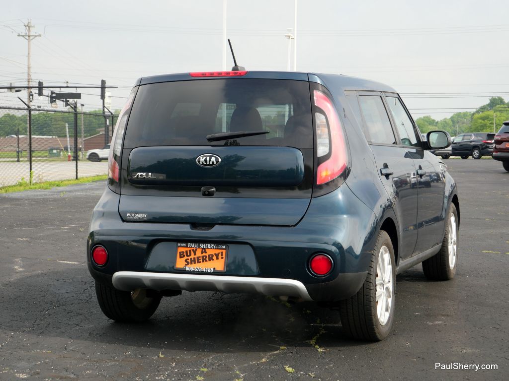 Vehicle image 7 of 42