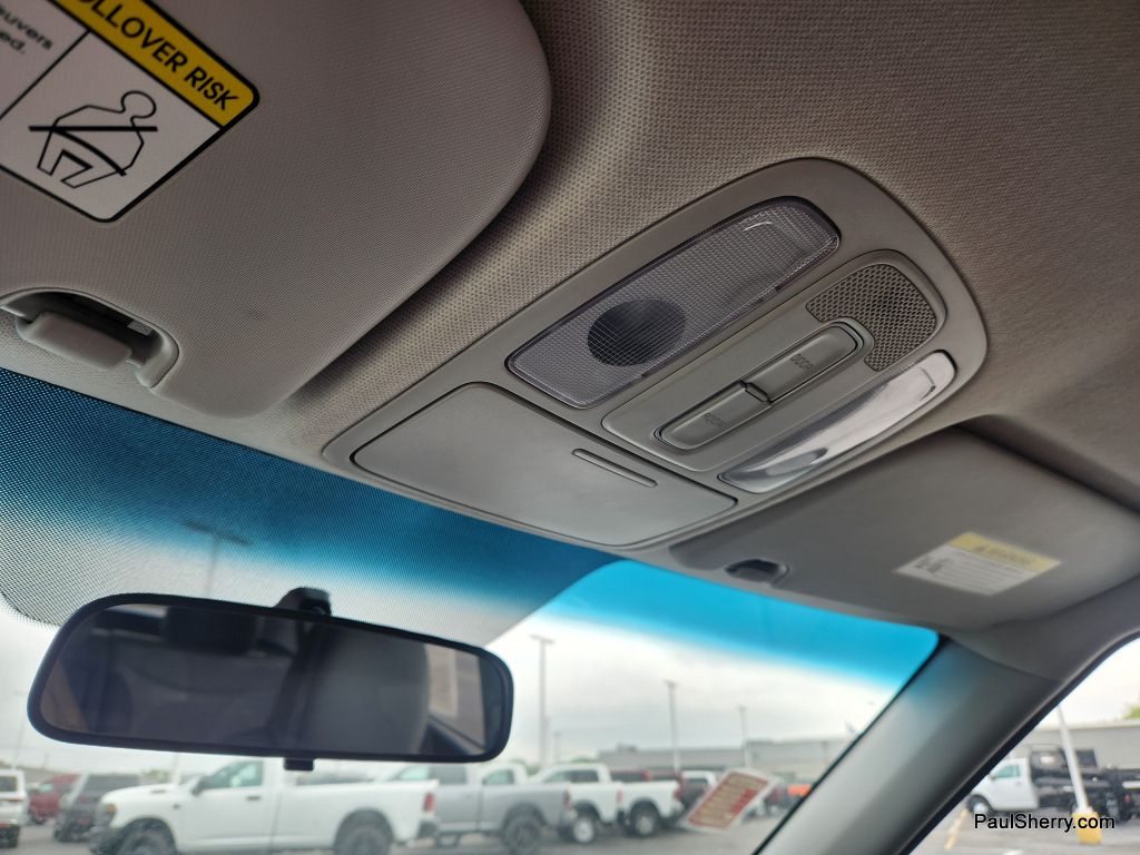 Vehicle image 41 of 42