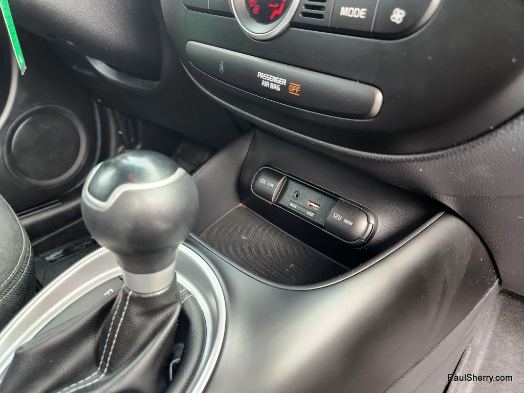 Vehicle image 40 of 42