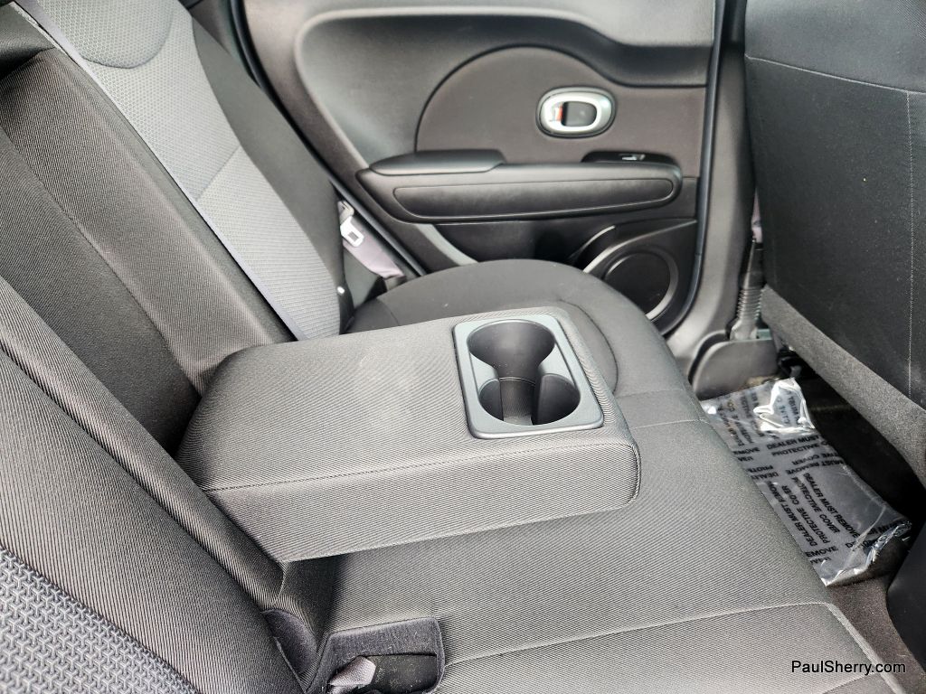 Vehicle image 29 of 42