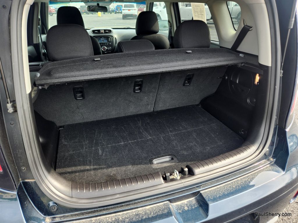 Vehicle image 20 of 42