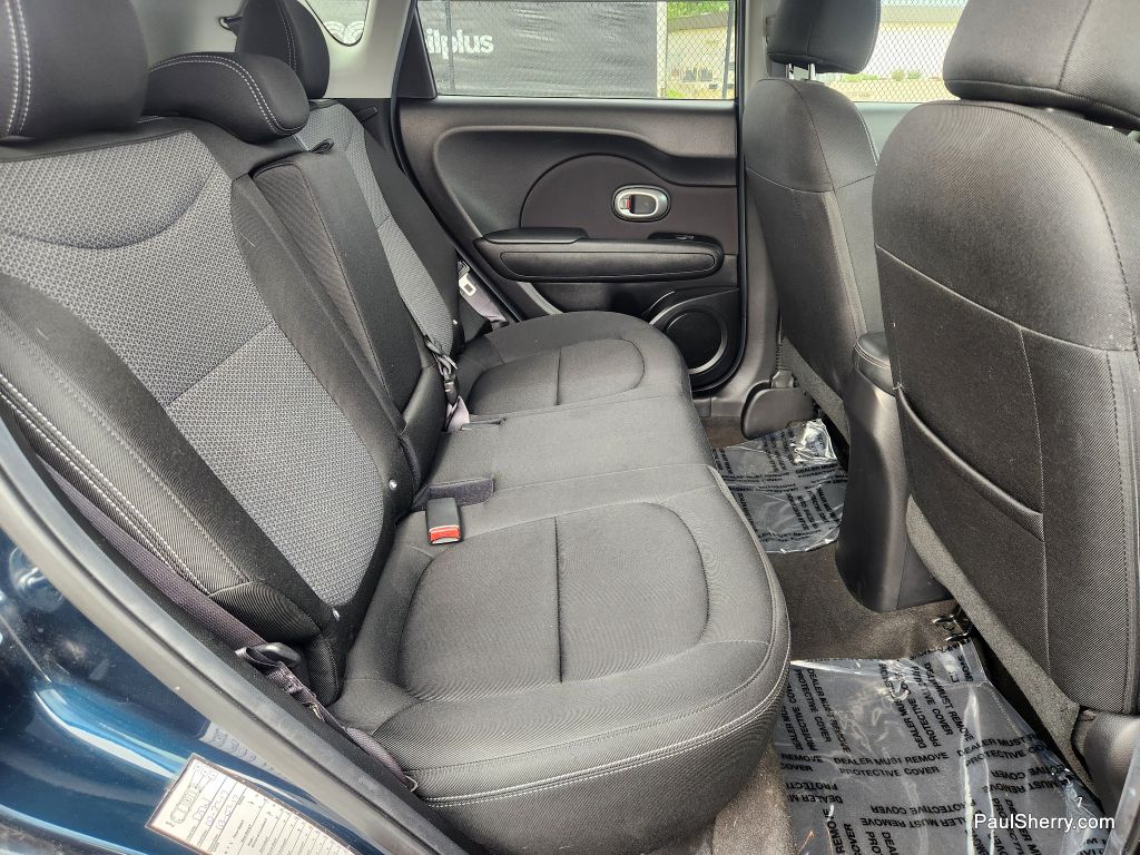 Vehicle image 28 of 42