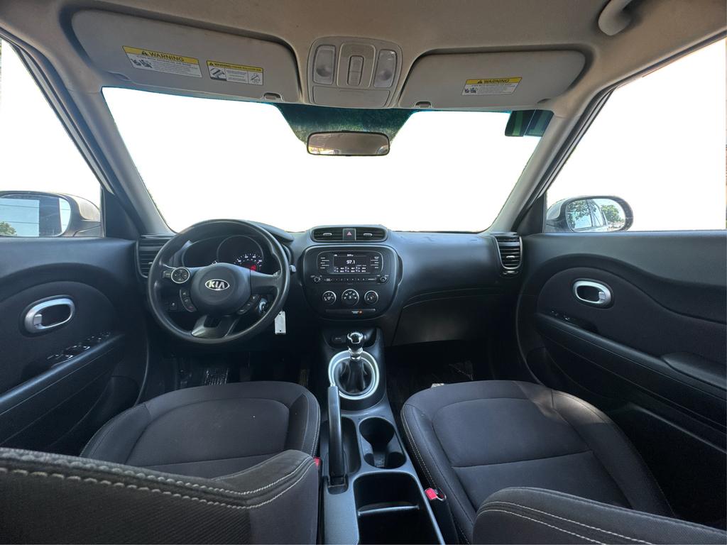 Vehicle image 10 of 21