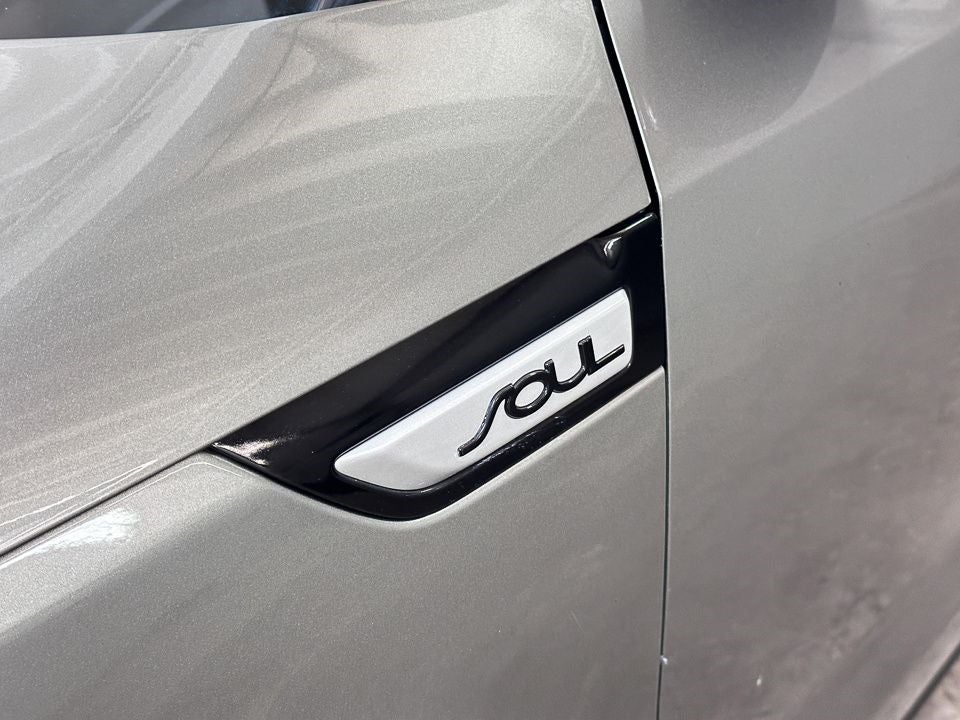 Vehicle image 28 of 56