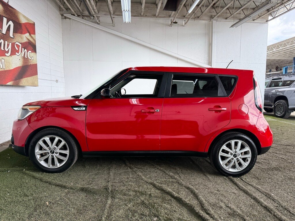 Vehicle image 11 of 42