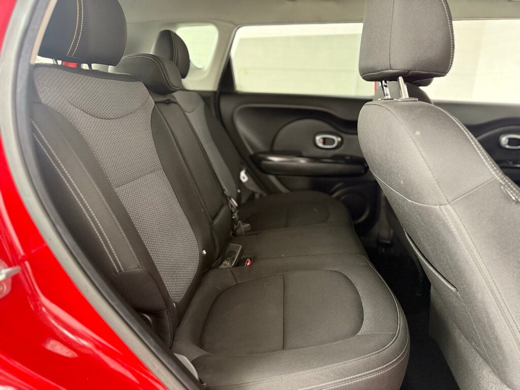 Vehicle image 40 of 42