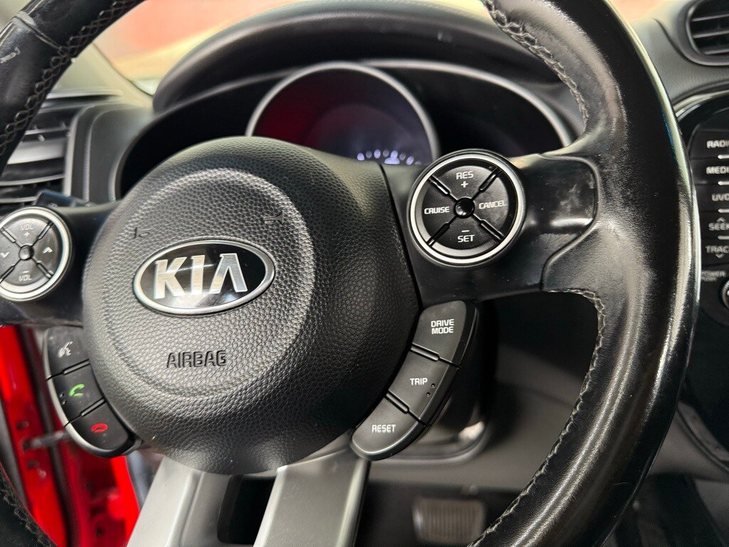 Vehicle image 20 of 42