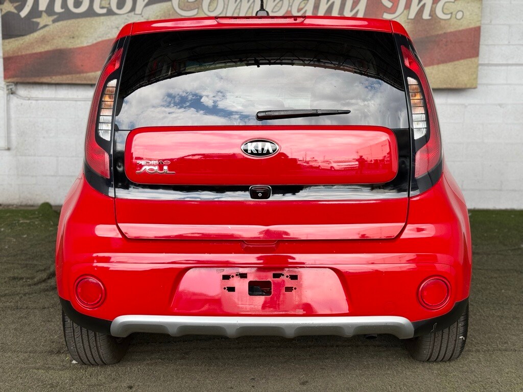 Vehicle image 9 of 42