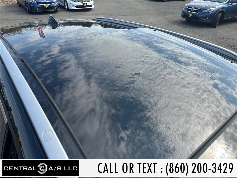 Vehicle image 11 of 20