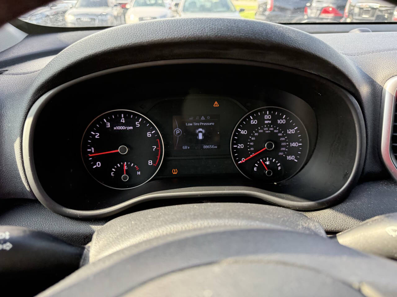 Vehicle image 21 of 24