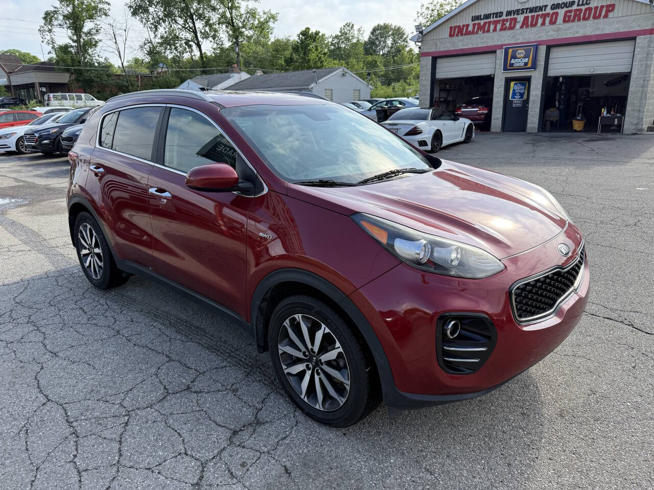 Vehicle image 4 of 24