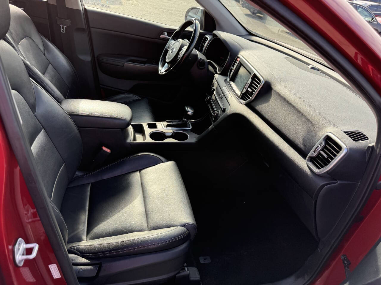 Vehicle image 14 of 24