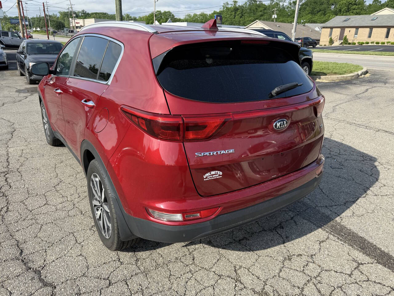 Vehicle image 11 of 24