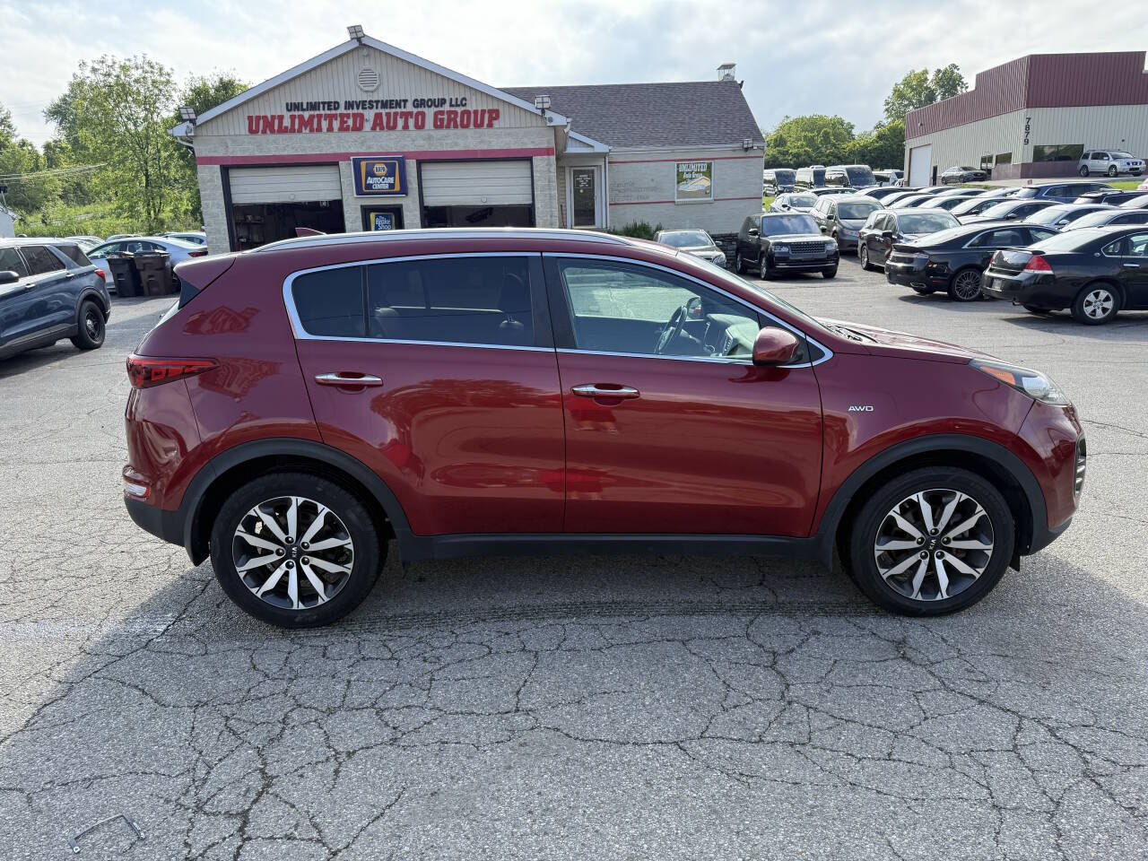 Vehicle image 6 of 24