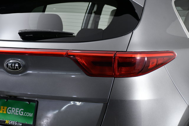 Vehicle image 26 of 31