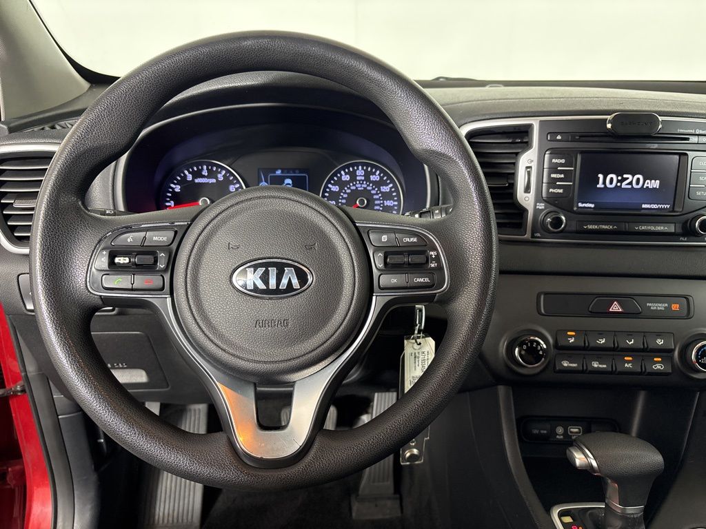 Vehicle image 17 of 31