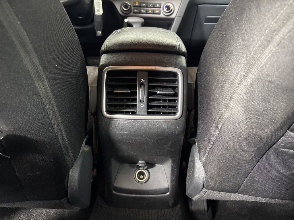 Vehicle image 29 of 31