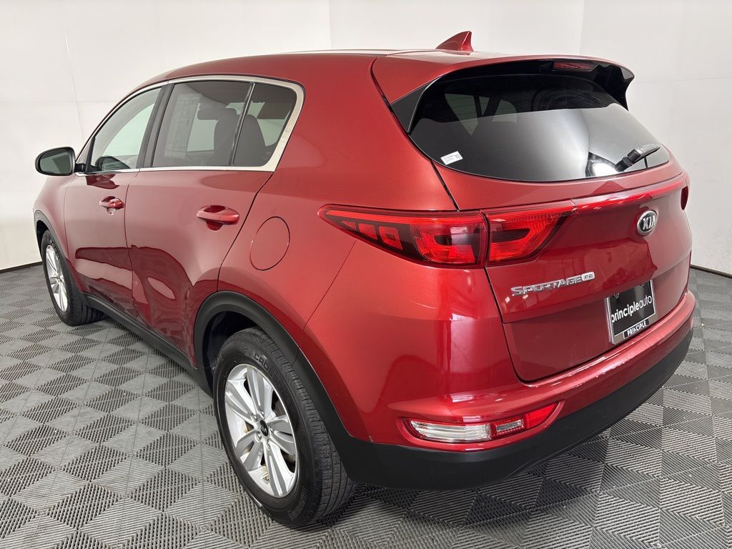 Vehicle image 6 of 31
