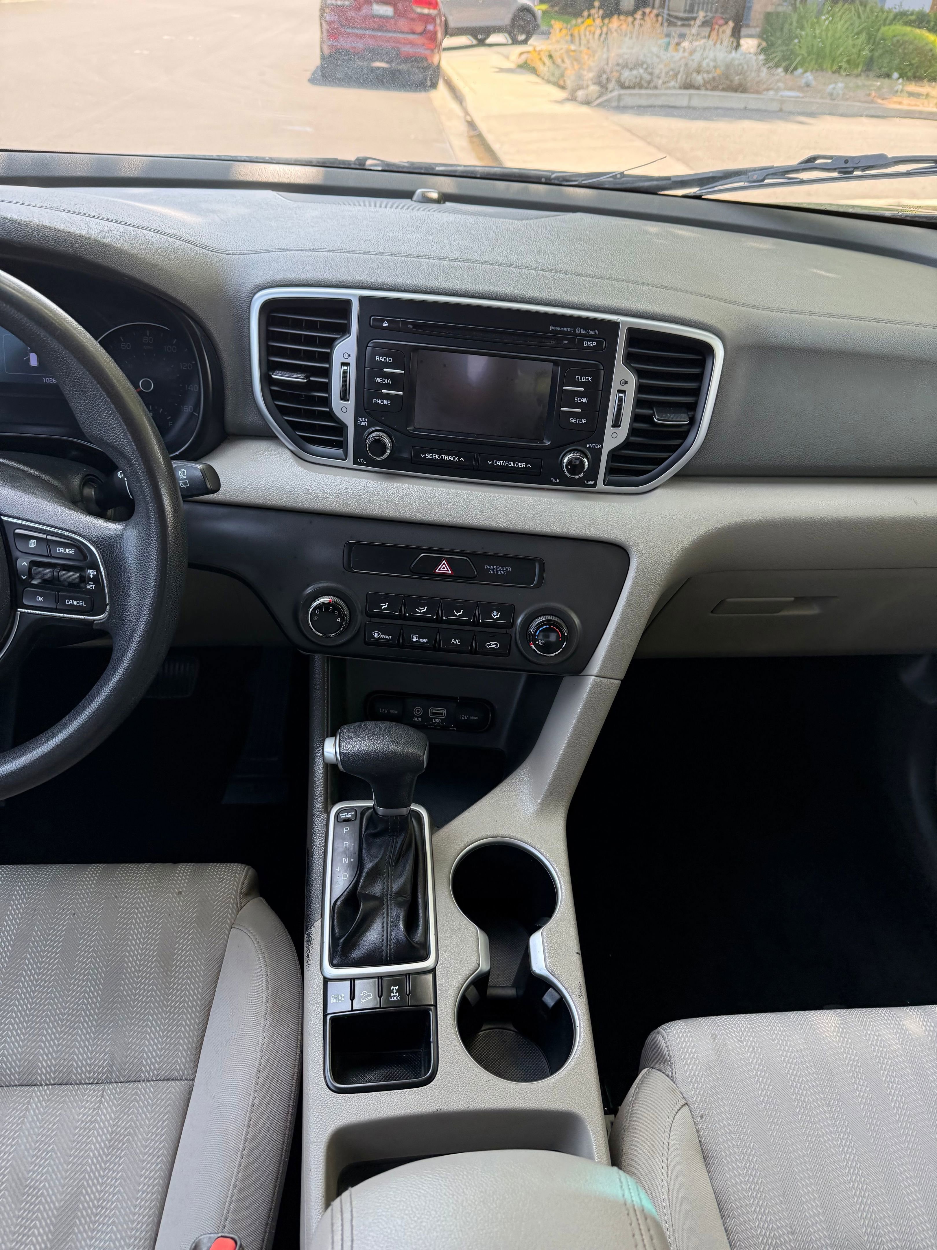 Vehicle image 9 of 24