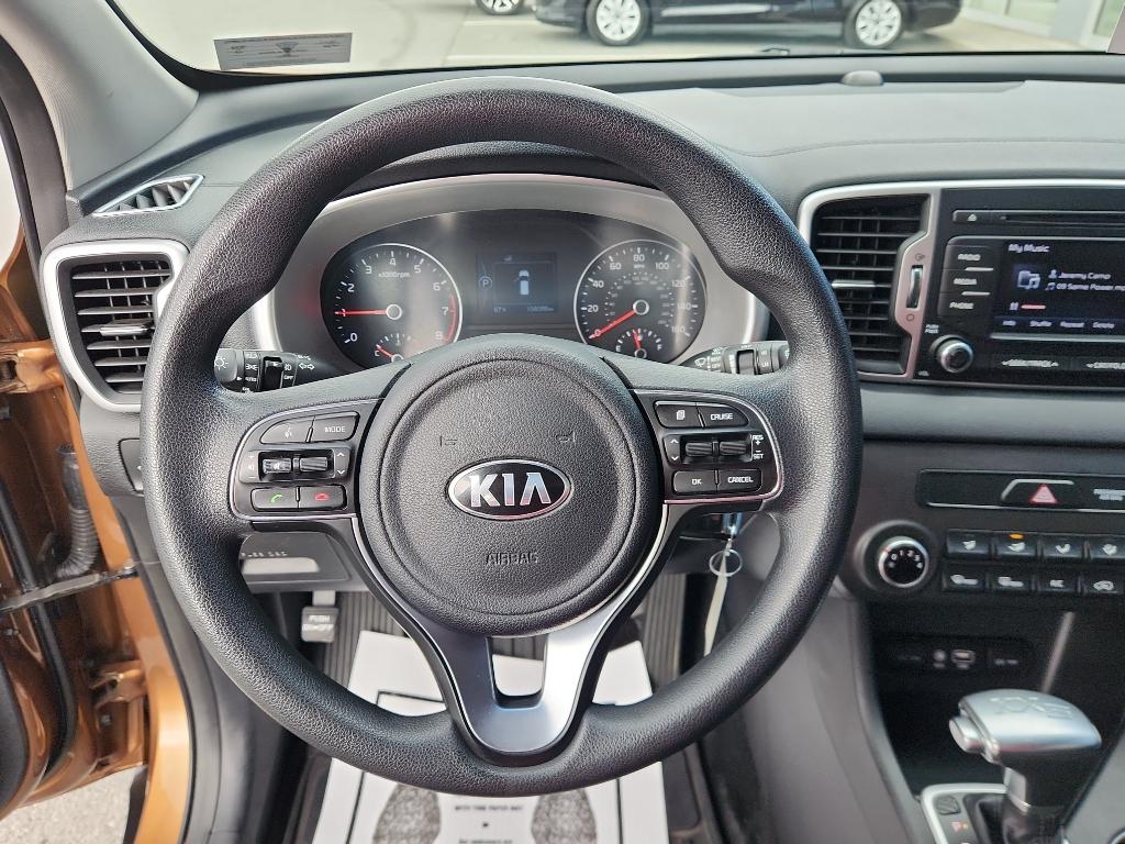 Vehicle image 16 of 17