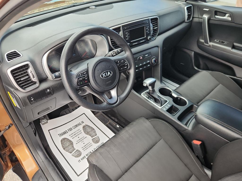 Vehicle image 10 of 17