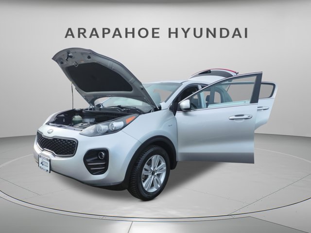 2017 Kia Sportage LX Image 3 of 37