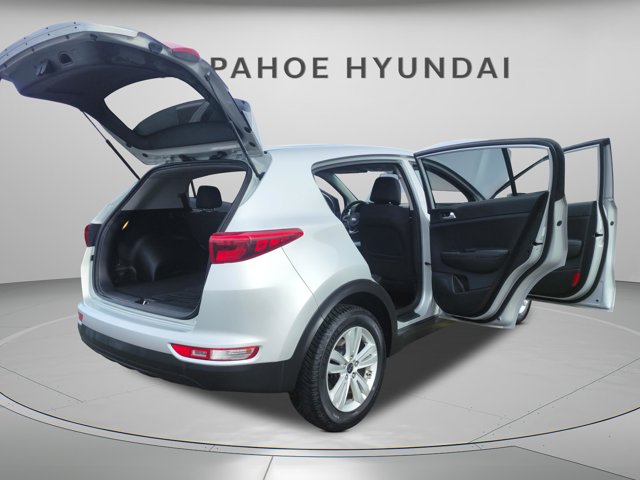 2017 Kia Sportage LX Image 11 of 37