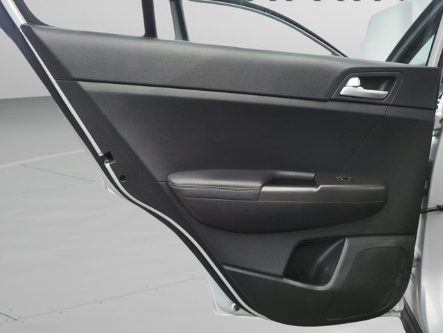 2017 Kia Sportage LX Image 32 of 37