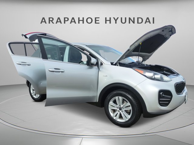 2017 Kia Sportage LX Image 6 of 37