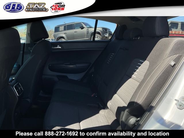 Vehicle image 14 of 22